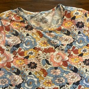 Vera Bradley floral size medium night gown